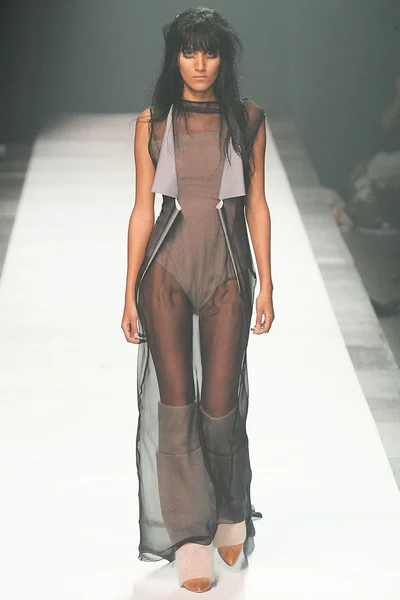Look 25